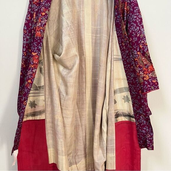 Vintage Authentic Antique 1910-1920s Japanese Floral Silk Kimono - Picture 10 of 11